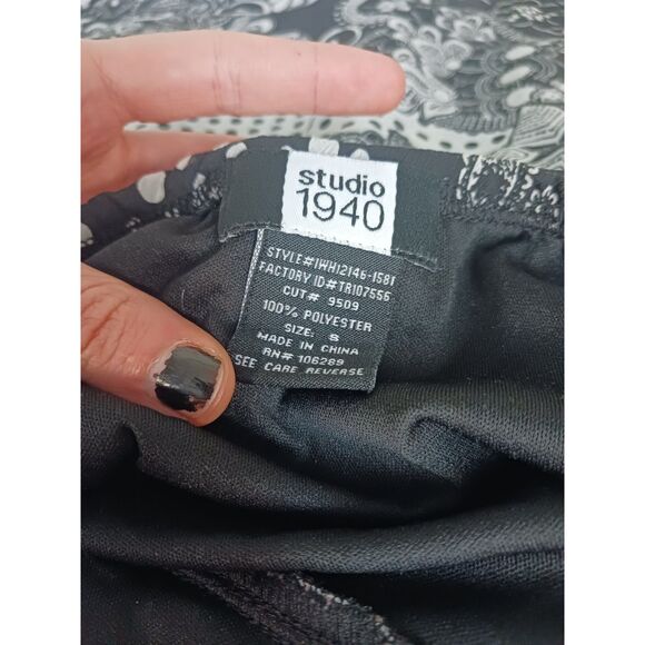 Vintage Floral Print Halterneck Sleeveless Blouse - Picture 6 of 13